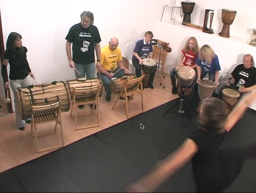 die welt des rhythmus, percussion & tanz schlagzeugunterricht , trommelkurse, schlagzeug lernen, ferienkurse, trommelworkshops, drums, percussion, schlgzeugschule, trommelunterricht, trommelgruppen, ferienaktionen, leichlingen, leverkusen, langenfeld, wermelskirchen, Kinder, jugendliche, erwachsene, schlagzeug, conga, djembe, cajon, bongos, rhythmus, unterricht, afrikanisches trommeln, bodypercussion